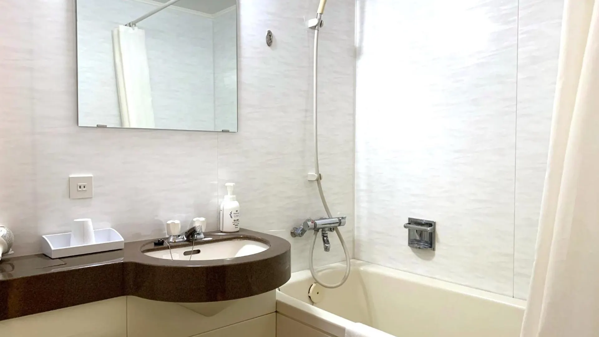Apa Hotel Keikyu Kamata Ekimae Nishi 東京都 3*,